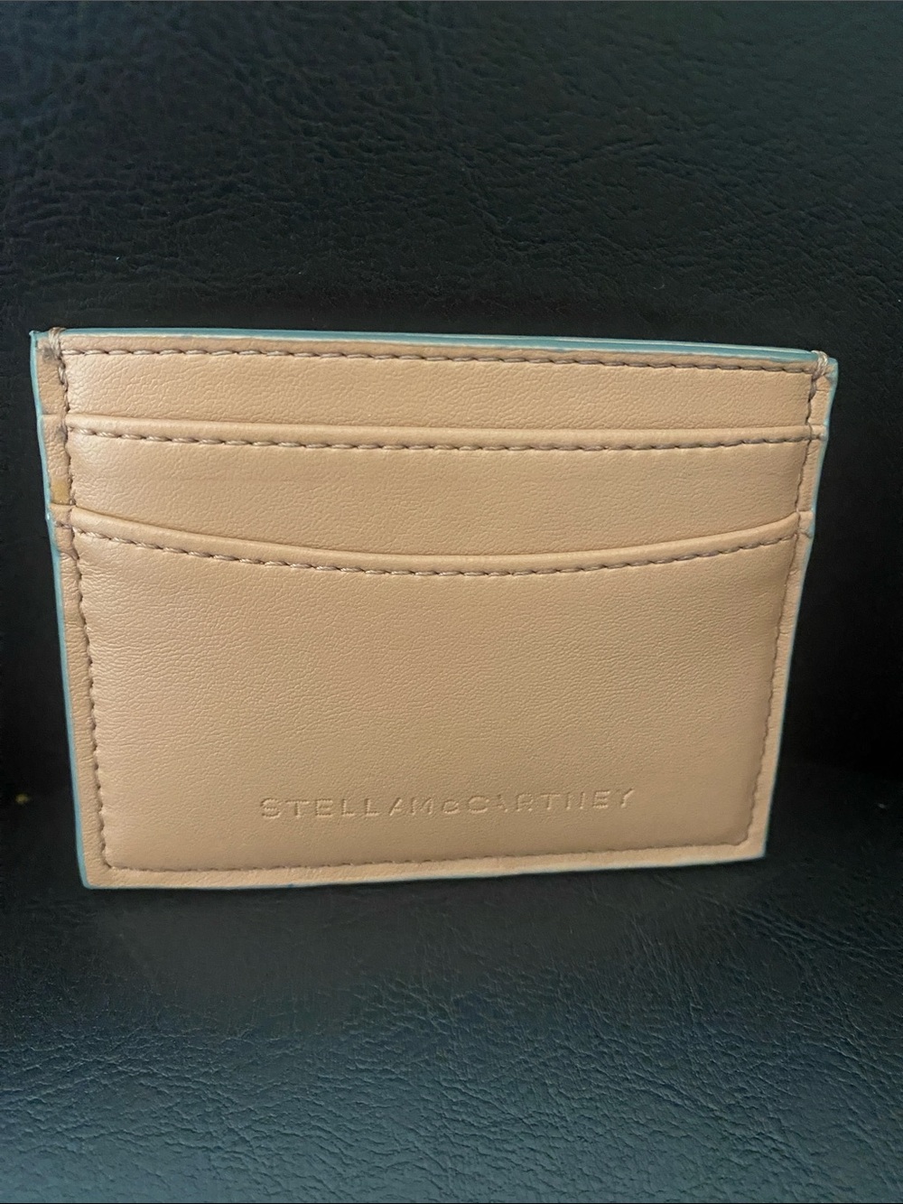 Stella McCartney Tan 5 Slot Slim Card Holder 🩶 Nice
